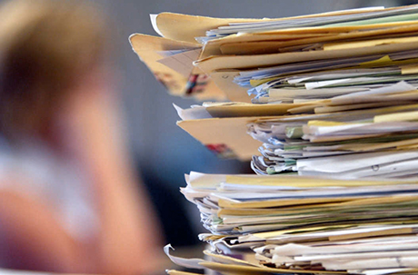 EDITORIALE | I tanti volti della burocrazia