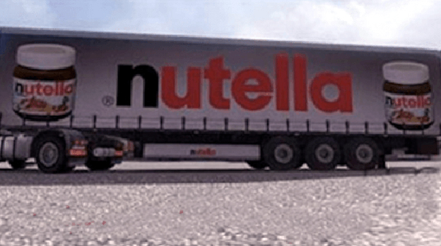 Camion carico di Nutella si «spalma» sull'autostrada