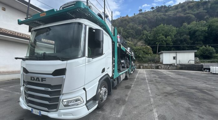 FDE sceglie nove DAF XD 450 per il trasporto vetture