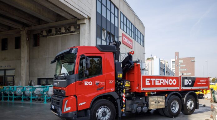 Eternoo potenzia la flotta con 25 Volvo FMX 380 6×2