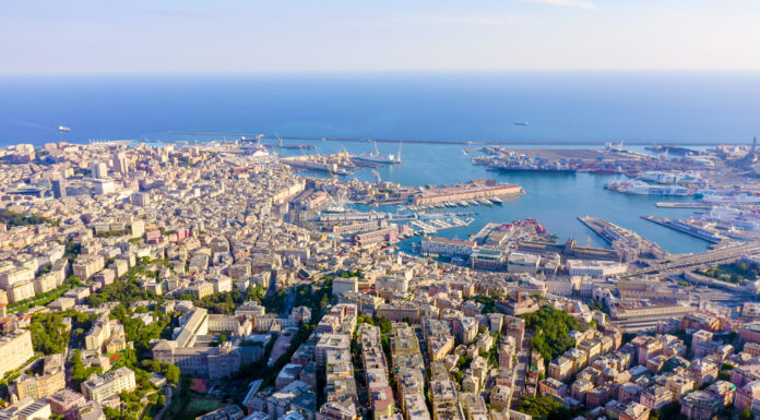 Come il container ha cambiato il lavoro e le città portuali