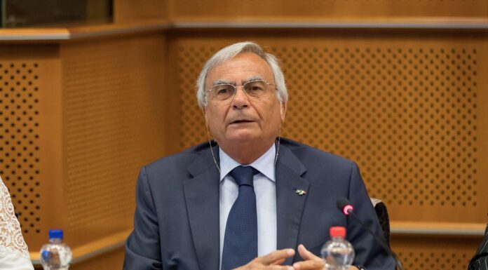 Ecco come si svolgerà il fermo dell’autotrasporto: no a blocchi stradali e iniziative estreme. Unatras chiede protezione a Piantedosi