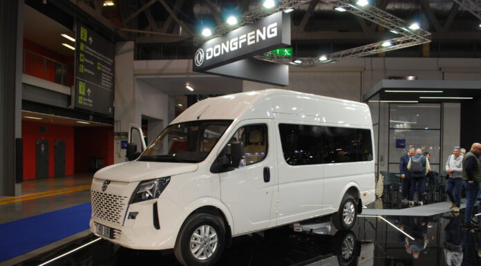 Veicoli commerciali: Dongfeng sbarca in Italia con il suo «capitano»