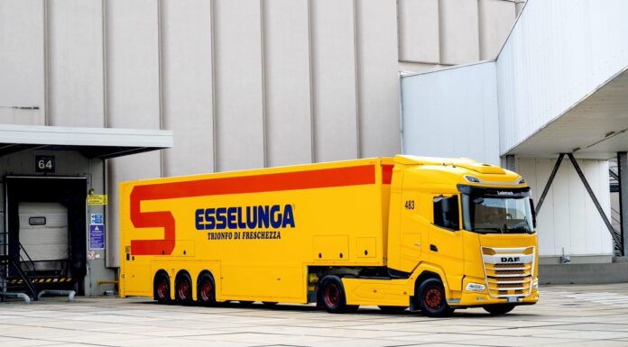 Due piani, metà viaggi: come Italtrans ha convinto Esselunga a pensare in verticale