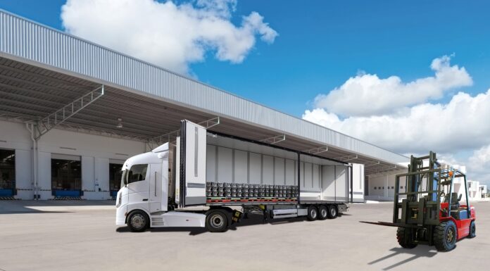 Schmitz Cargobull amplia la gamma cargo: arriva il nuovo S.BO Opensider