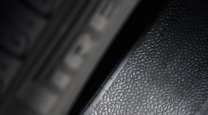 Quando lo pneumatico diventa un sensore: Pirelli porta il Cyber Tyre sui veicoli senza conducente