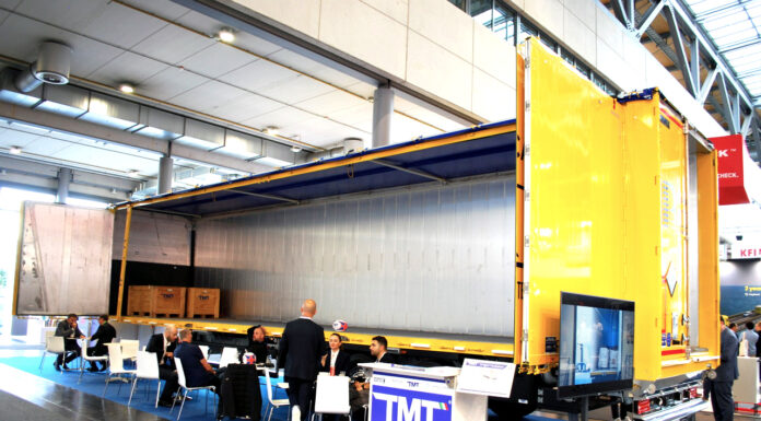 TMT alla IAA: lo Scrigno sale sul treno senza toccare il carico