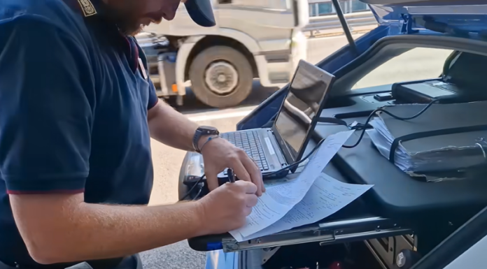 1.000 euro di multa per chi circola senza assicurazione: la nuova stretta del Codice della strada