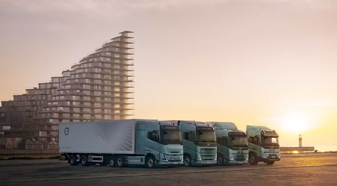 Volvo fa il bis: la gamma elettrica è tutta insieme «Camion dell’anno 2027»